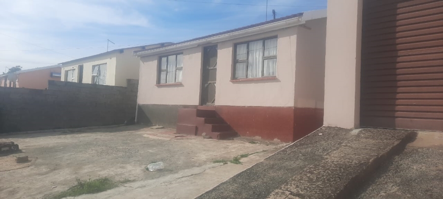 5 Bedroom Property for Sale in Mdantsane Eastern Cape